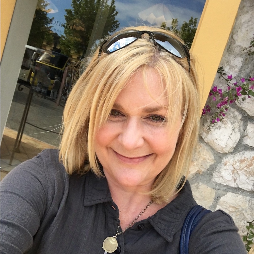 Meet your Posher, Jeannie